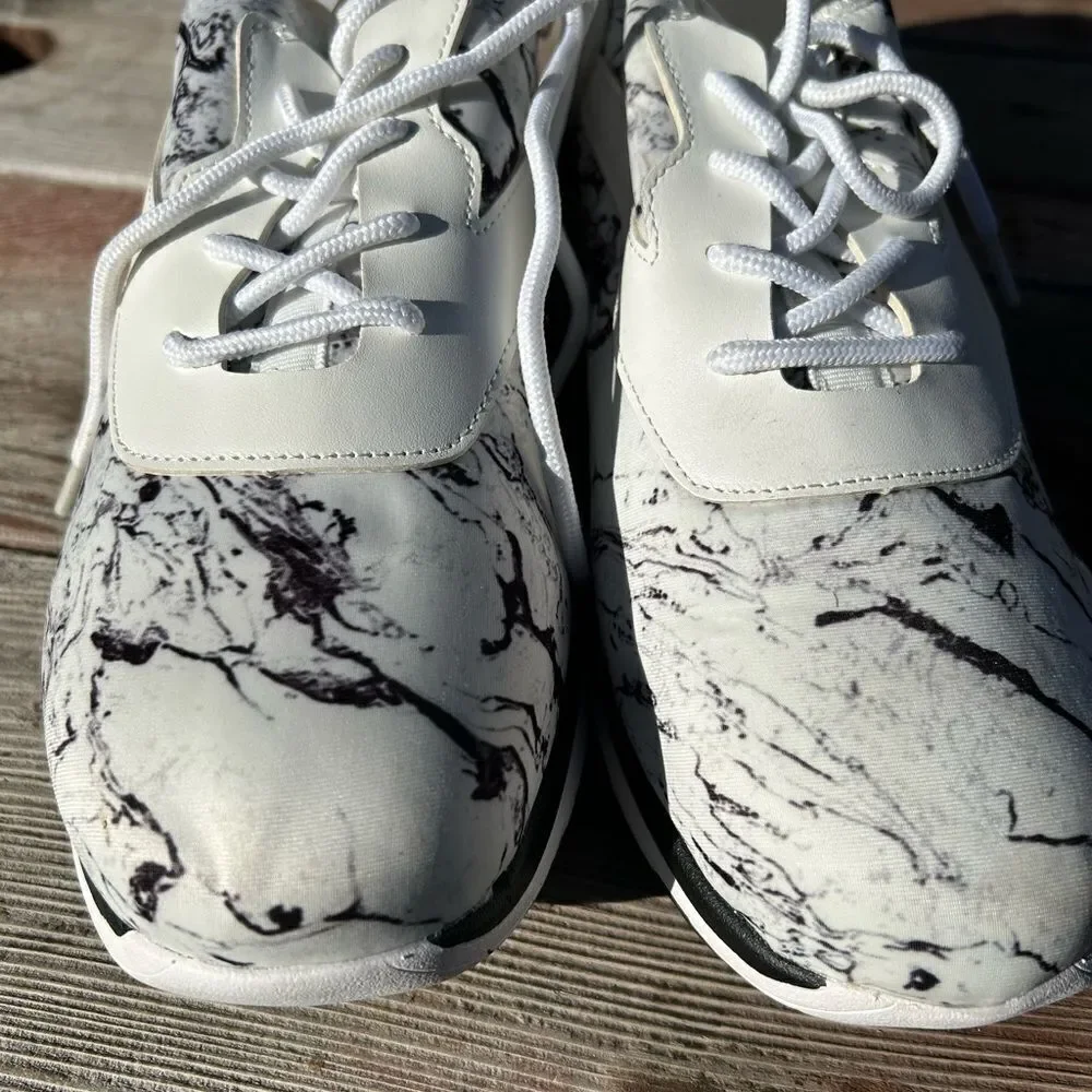 LIVI Dream Cloud Jogger Black & White Ink Blot Sneakers Lane Bryant NWT 11W